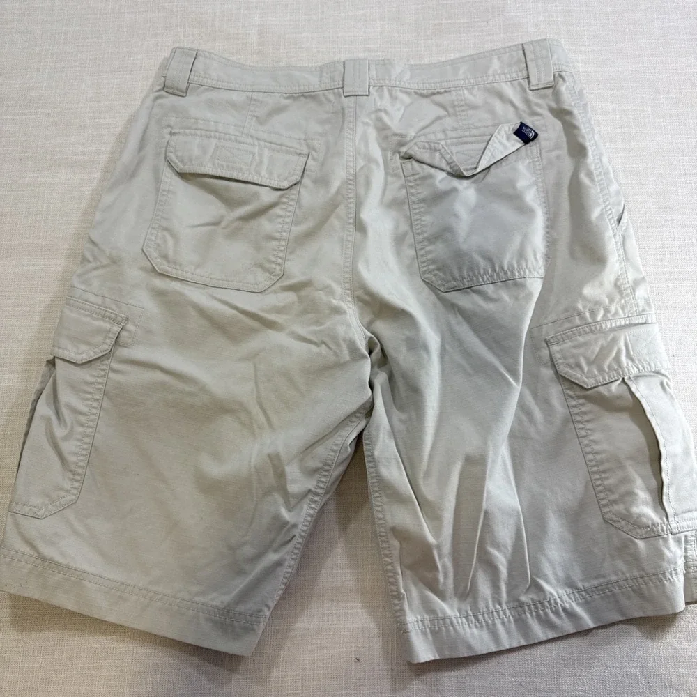 The North Face Shorts Mens 36 Khaki Tribe Cargo Moonstruck Hiking Outdoor